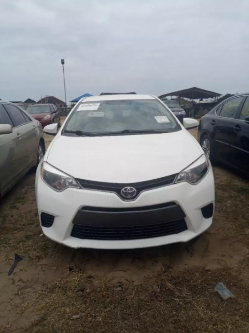 Toyota Corolla Sport   - 2016