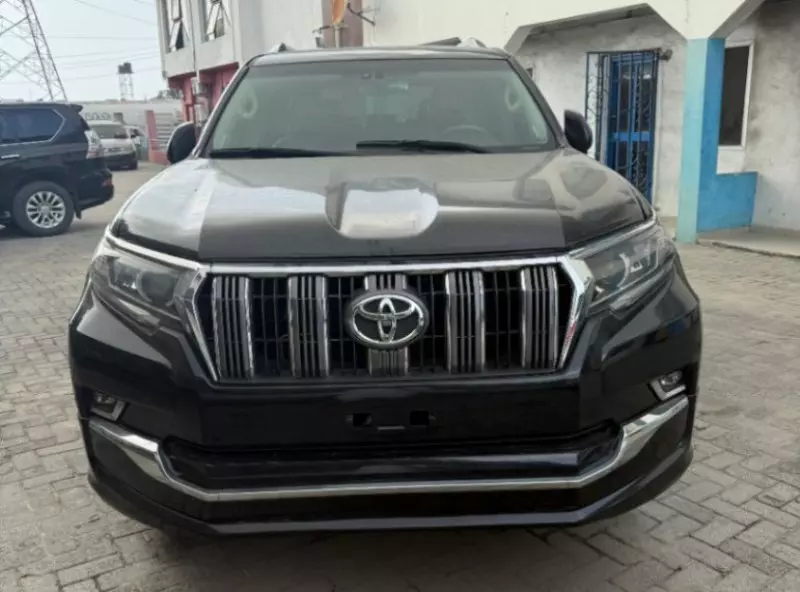 Toyota Landcruiser - 2015