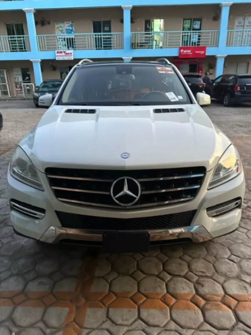 Mercedes-Benz ML-Class   - 2012