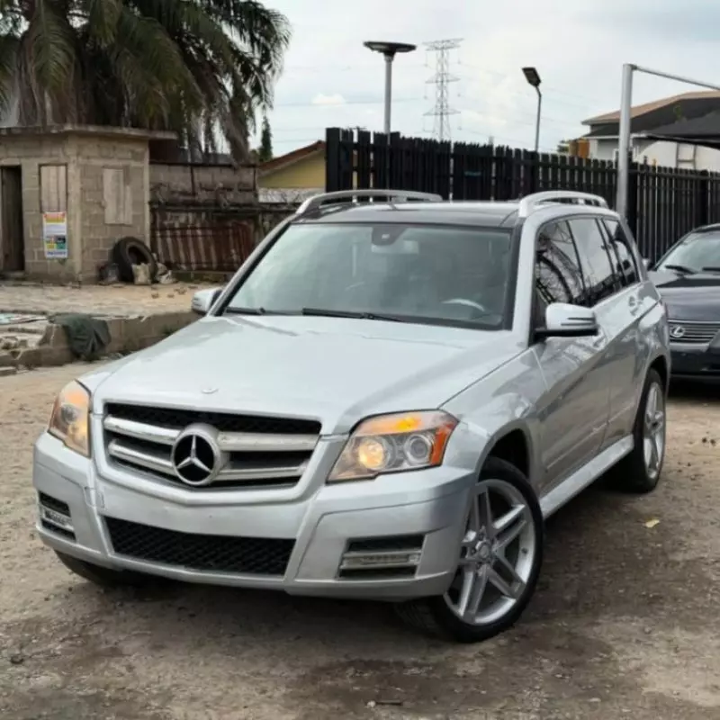Mercedes-Benz GLK 350   - 2010