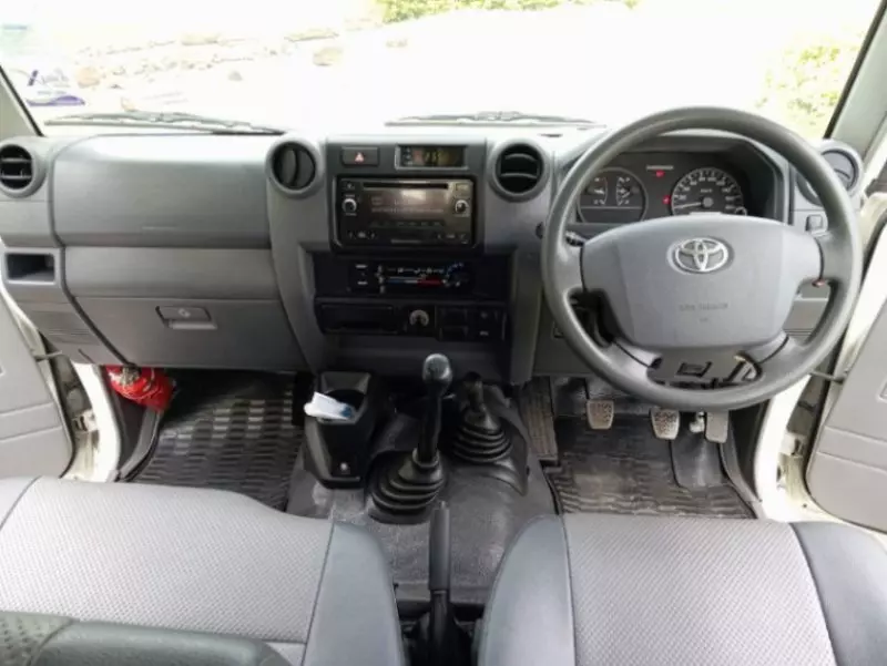 Toyota Land Cruiser 76 hard Top (9 Seater)   - 2019