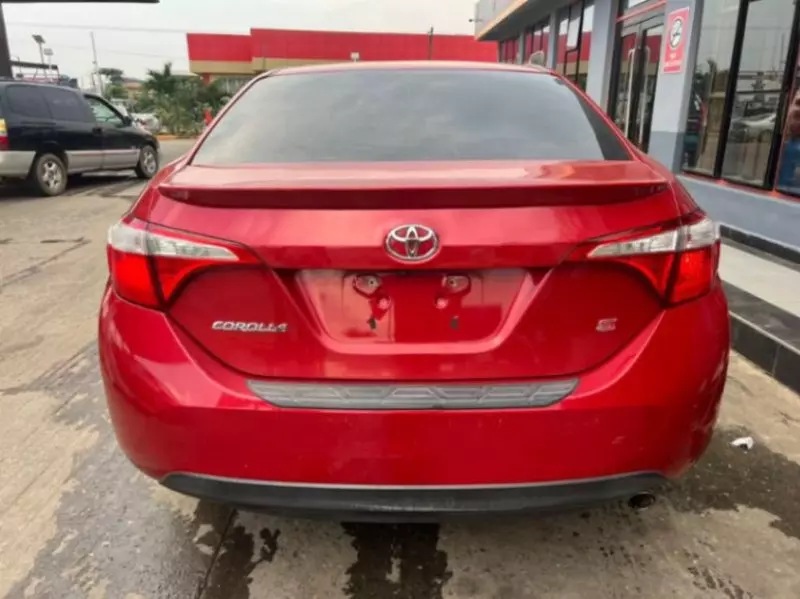 Toyota Corolla - 2015