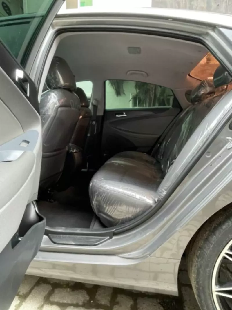 Hyundai Sonata   - 2013