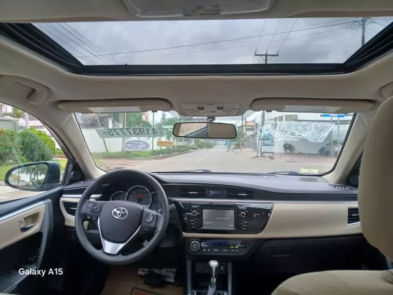 Toyota Corolla   - 2016