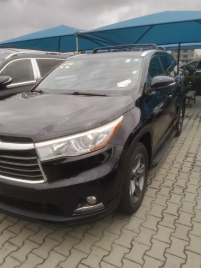 Toyota Highlander   - 2014