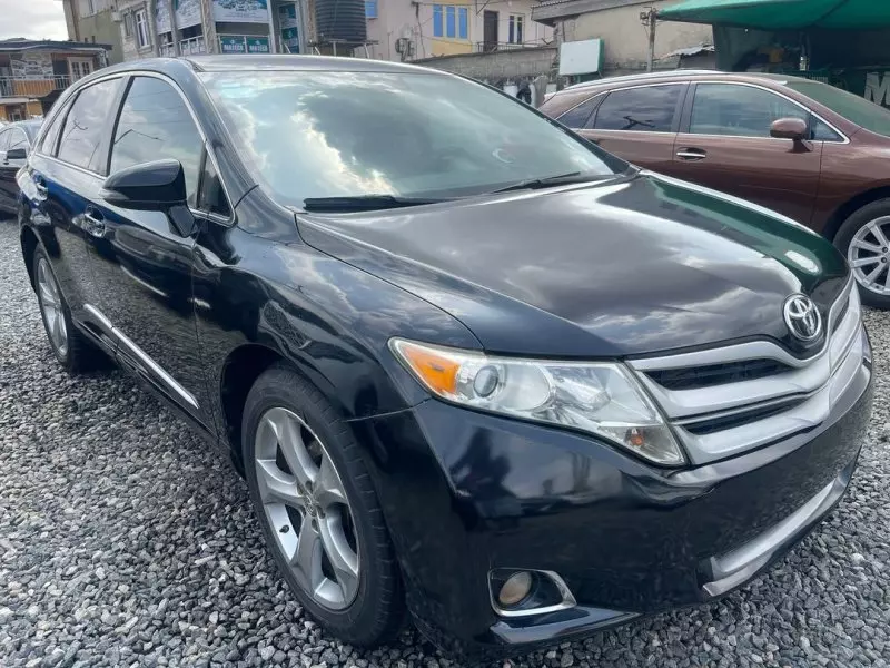 Toyota Venza   - 2013