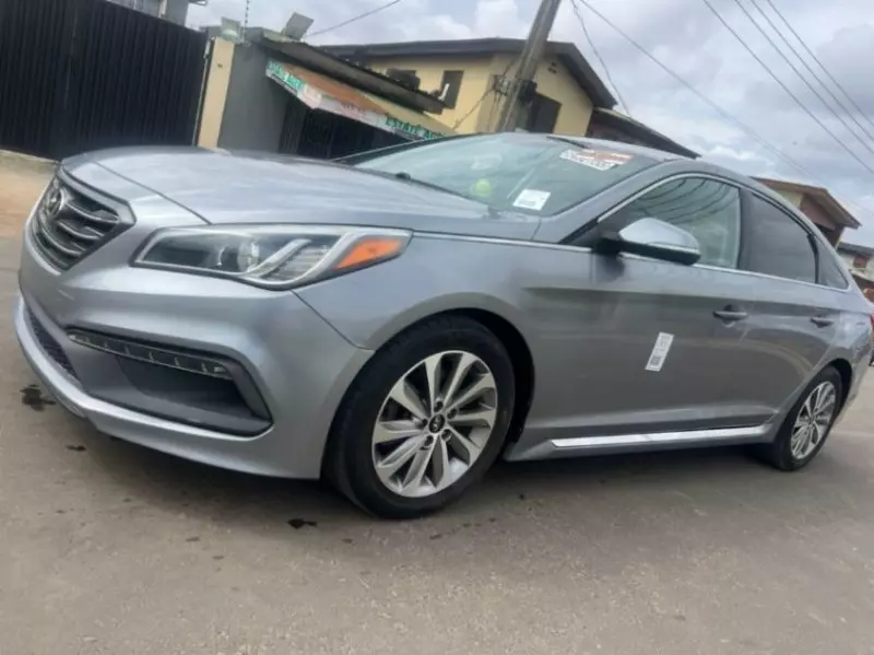 Hyundai Sonata   - 2015