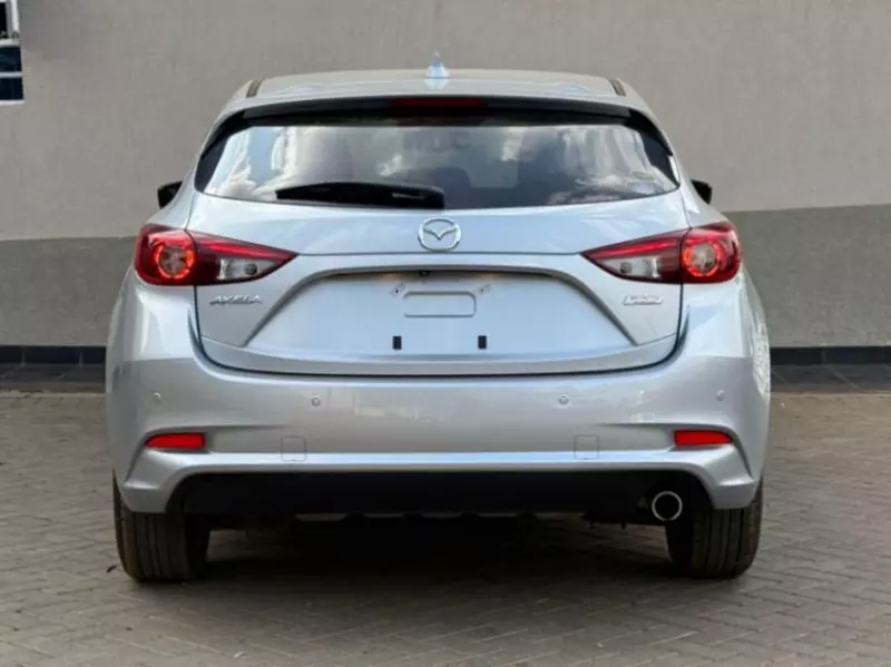 Mazda Axela    - 2018