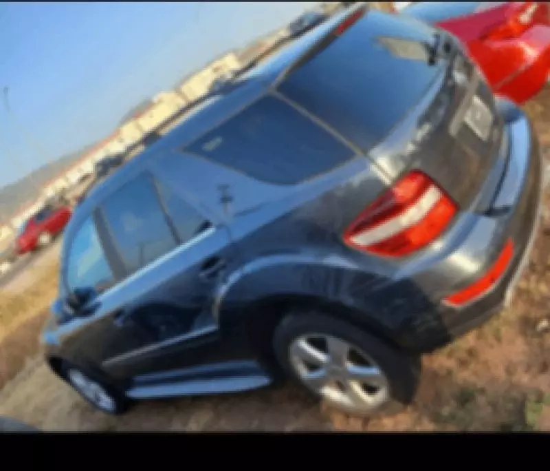 Mercedes-Benz ML 350   - 2011