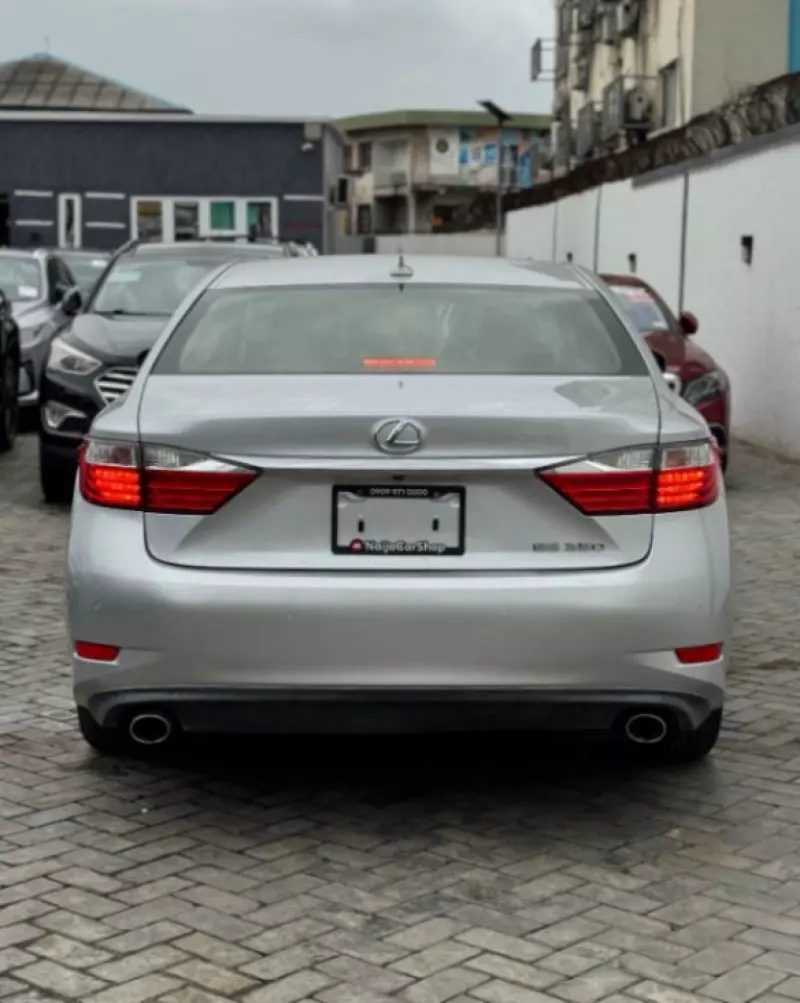 Lexus ES 350   - 2013