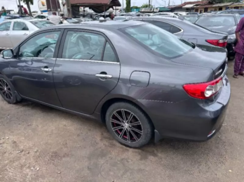 Toyota Corolla   - 2013