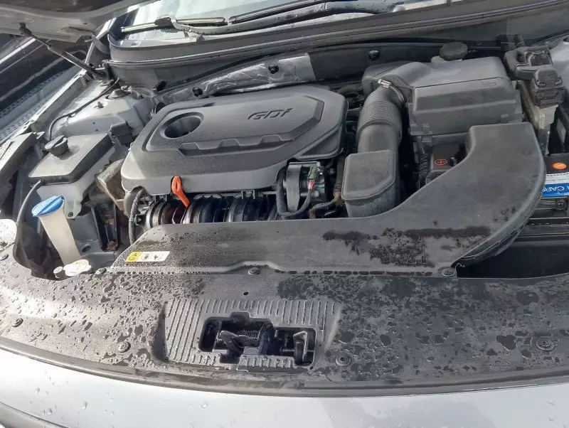 Hyundai Sonata   - 2015