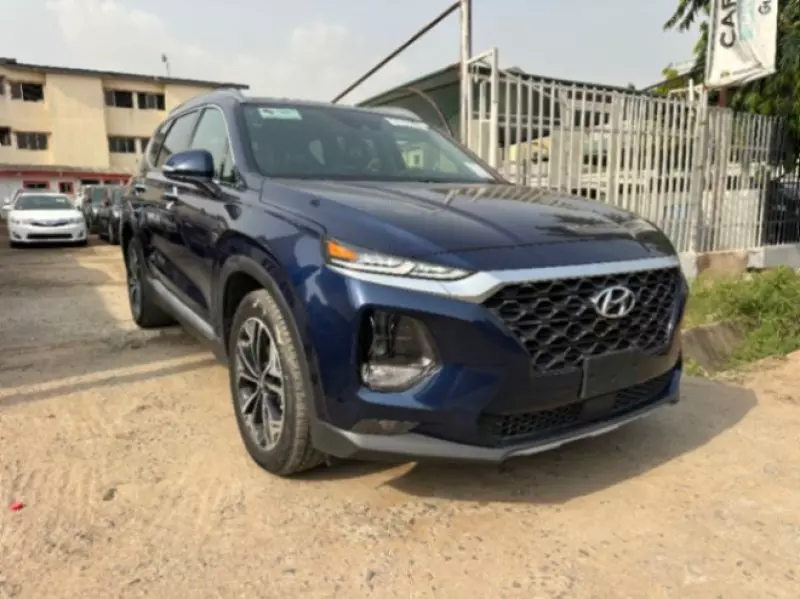 Hyundai Santa Fe - 2019