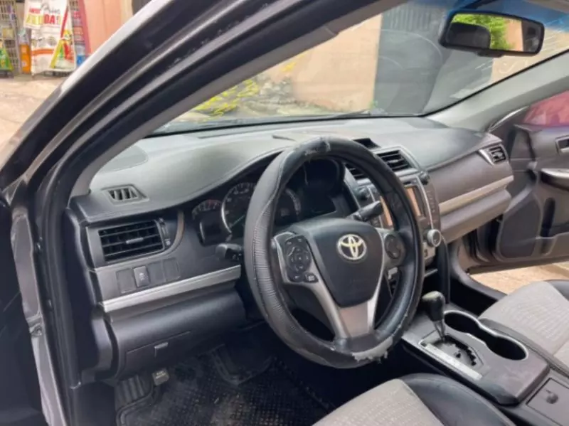 Toyota Camry   - 2013