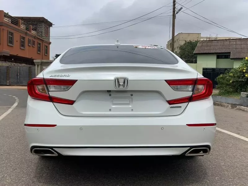 Honda Accord   - 2019
