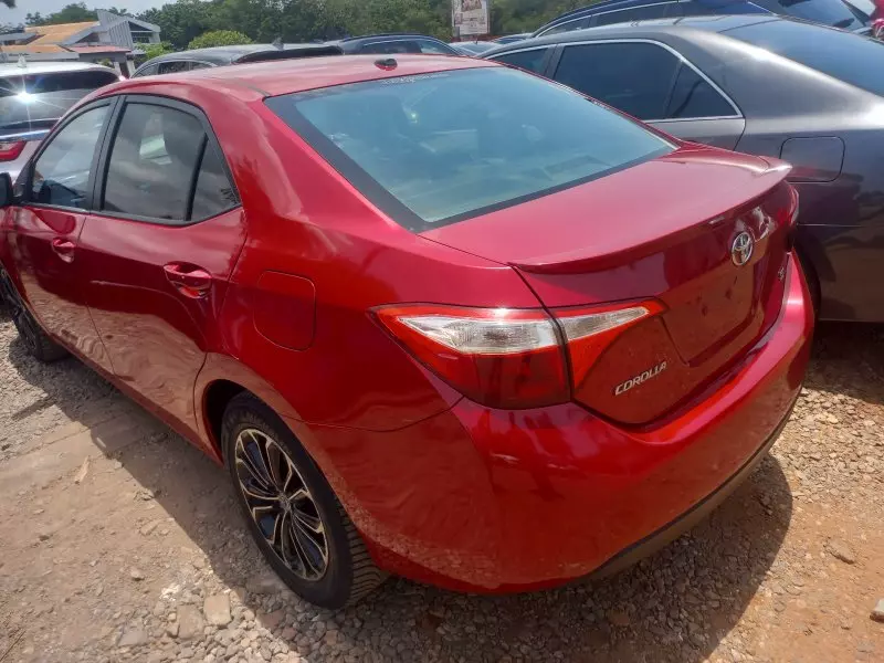 Toyota Corolla   - 2016