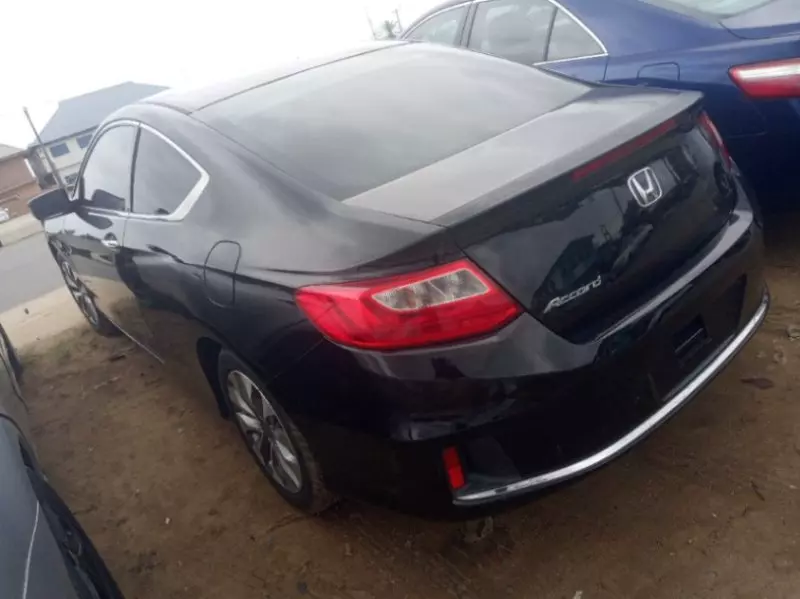 Honda Accord   - 2009