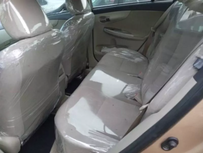 Toyota corolla   - 2011