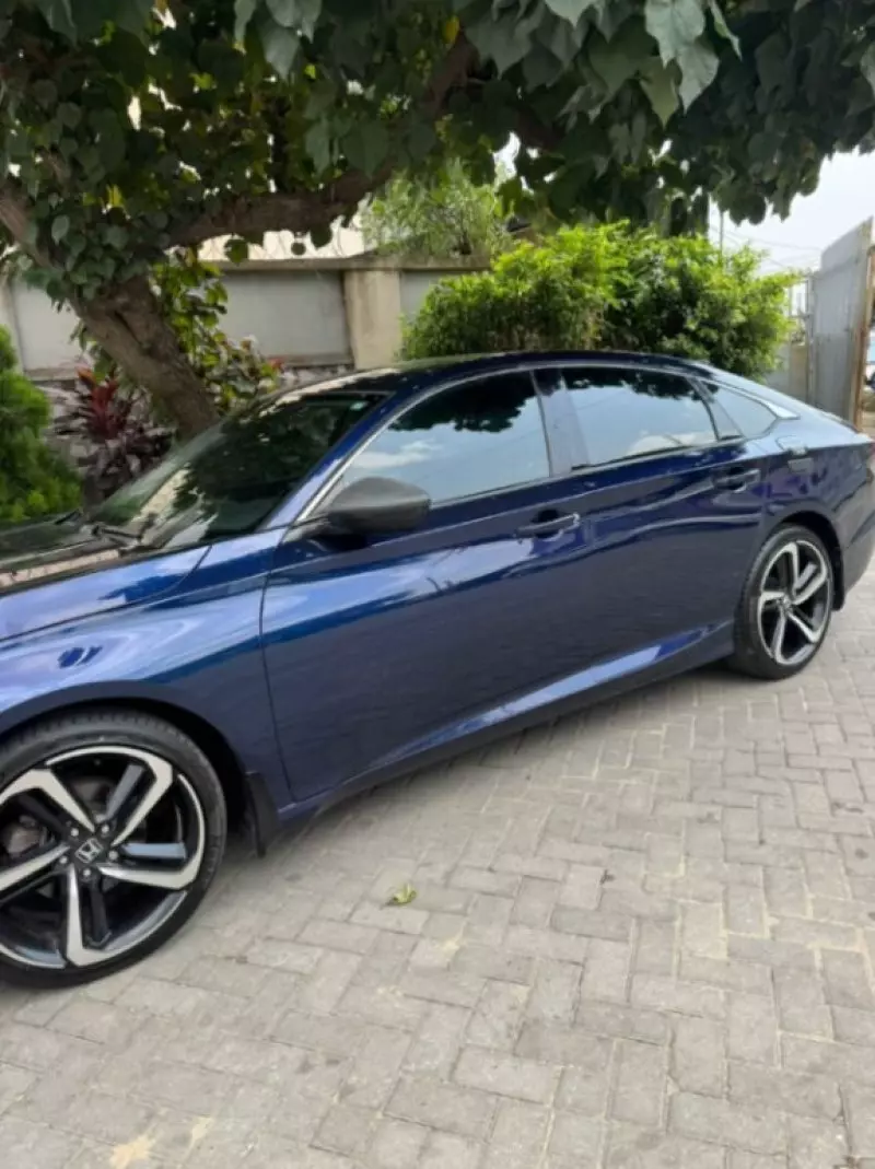 Honda Accord   - 2018