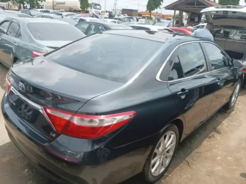Toyota Camry   - 2015