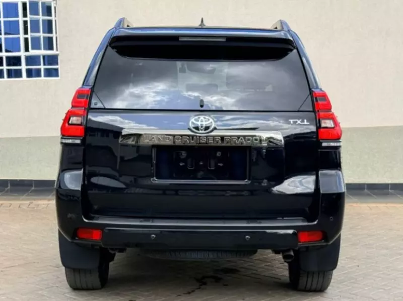 Toyota Land Cruiser Prado TX L