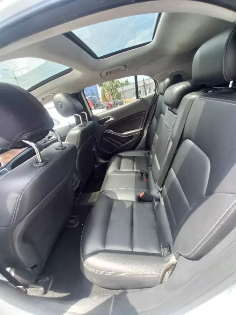 Mercedes-Benz GLA 250   - 2015
