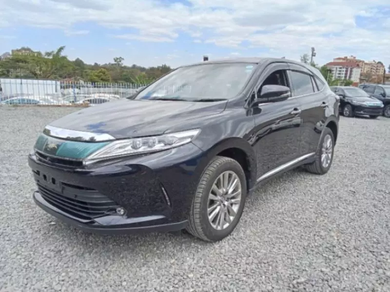 Toyota Harrier   - 2018