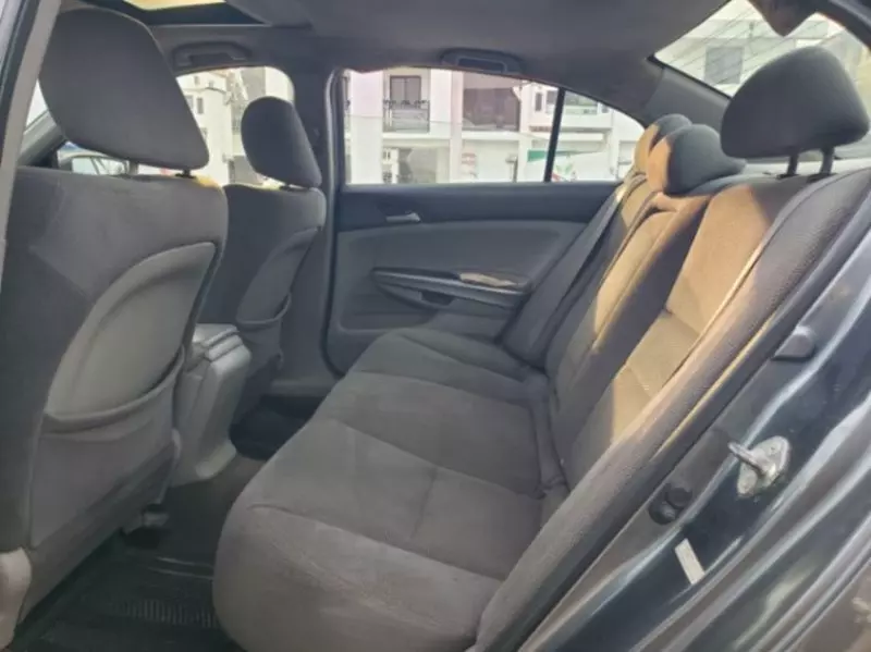 Honda Accord   - 2010