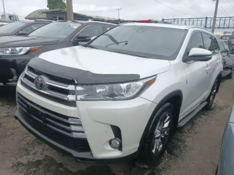 Toyota Highlander   - 2018