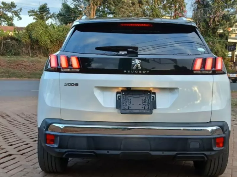 Peugeot 3008   - 2018