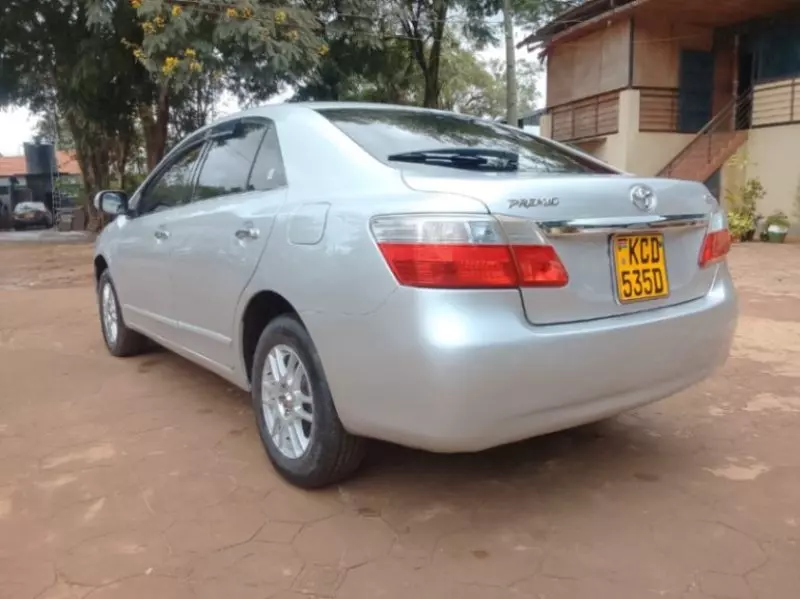 Toyota Premio    - 2008