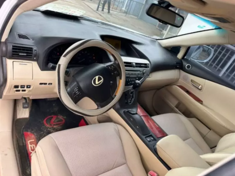 Lexus RX 350   - 2010