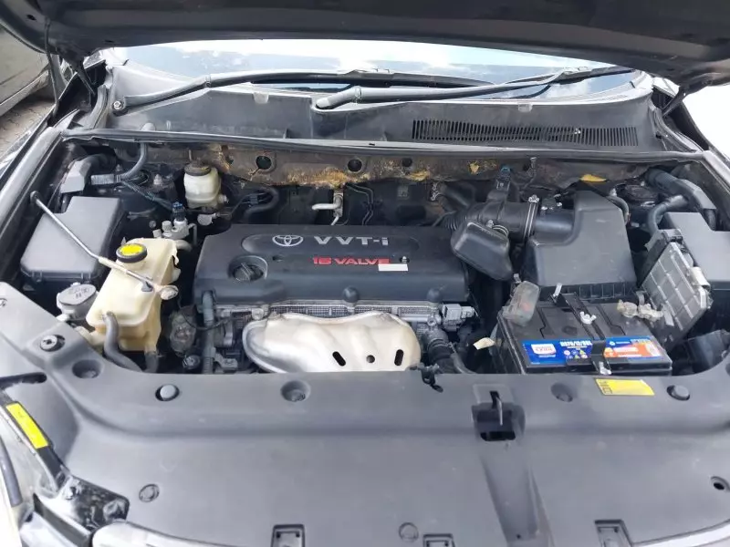 Toyota Vanguard    - 2012