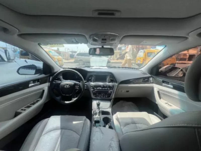 Hyundai Sonata   - 2017