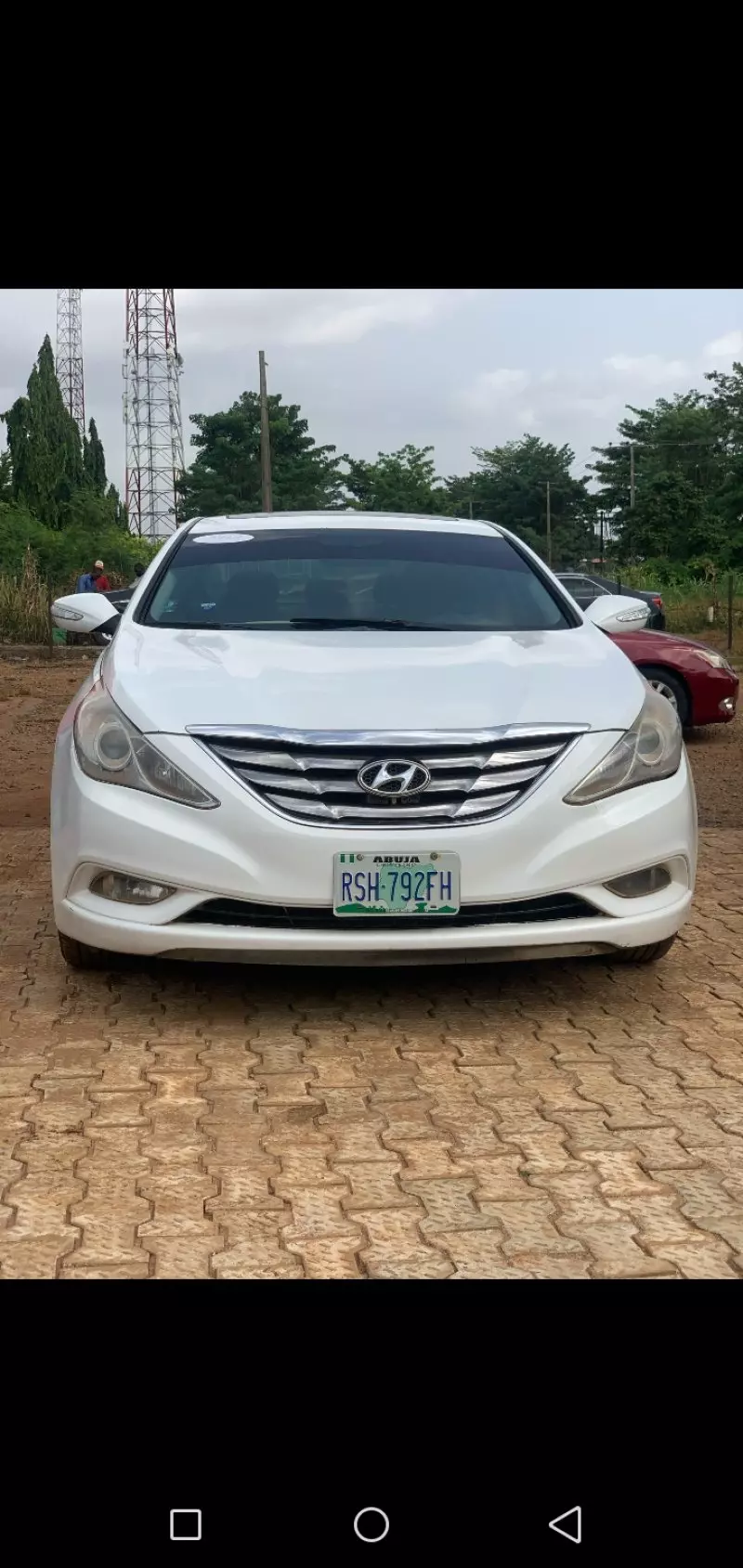 Hyundai Sonata   - 2011