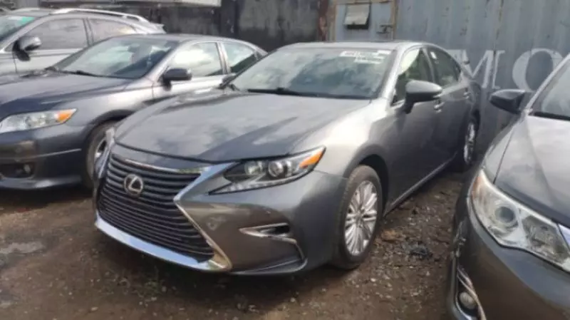 Lexus ES 350   - 2015
