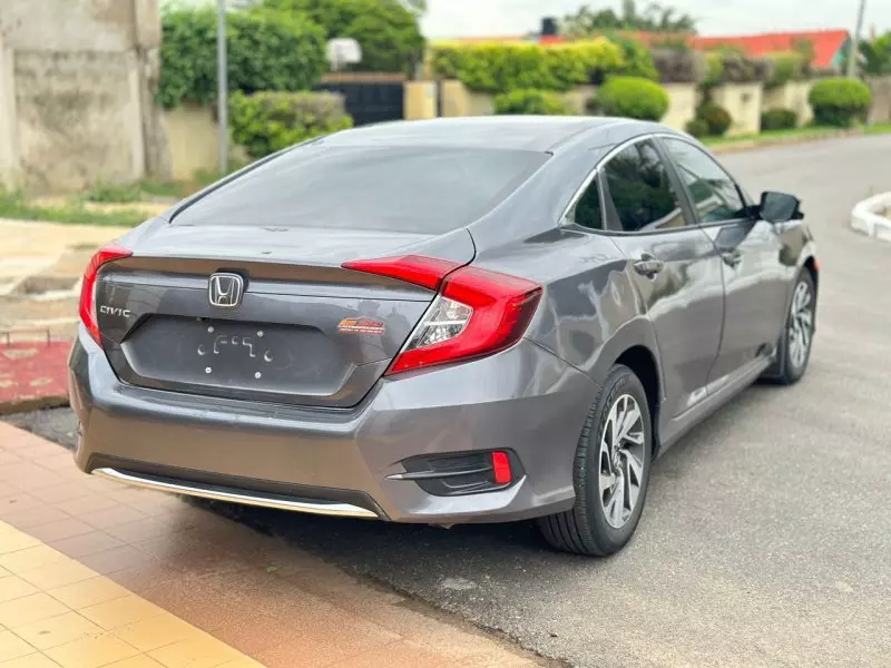 Honda Civic   - 2019