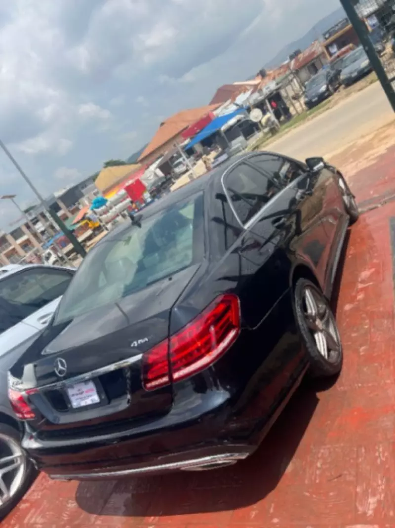 Mercedes-Benz E 350   - 2015