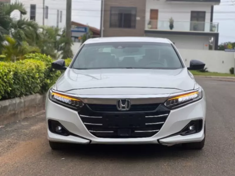 Honda Accord   - 2021