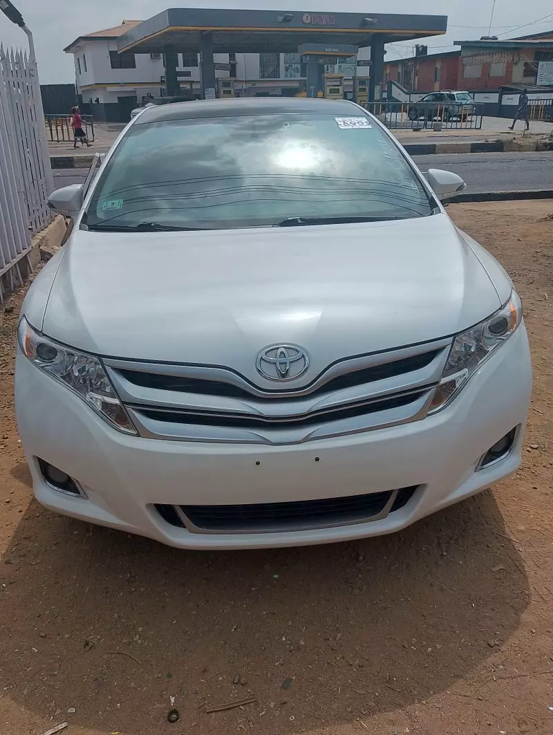 Toyota Venza   - 2014