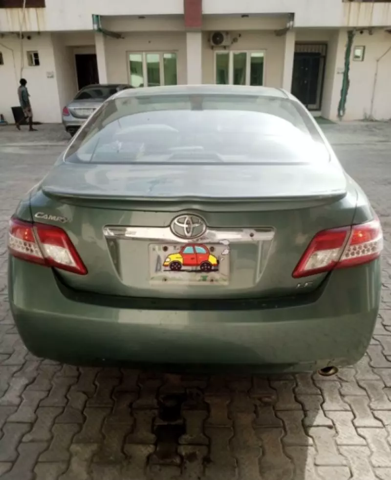 Toyota Camry   - 2008