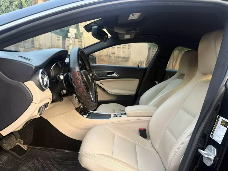 Mercedes-Benz CLA 250   - 2014