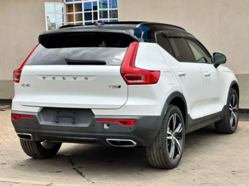 Volvo XC40   - 2018
