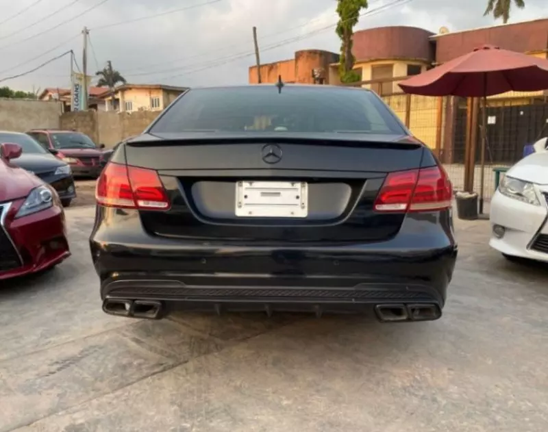 Mercedes-Benz E350 - 2009