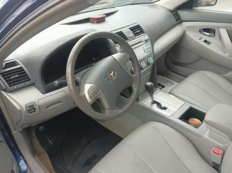 Toyota Camry   - 2006