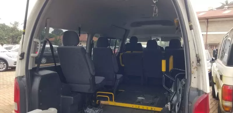 Toyota Hiace (High Roof)   - 2010