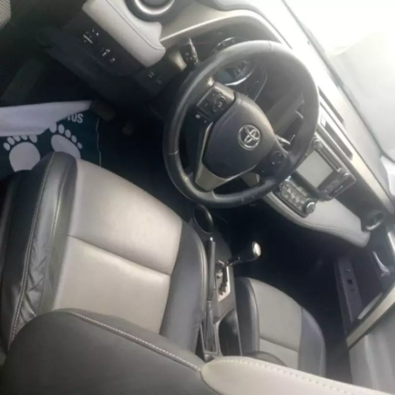 Toyota RAV 4   - 2015