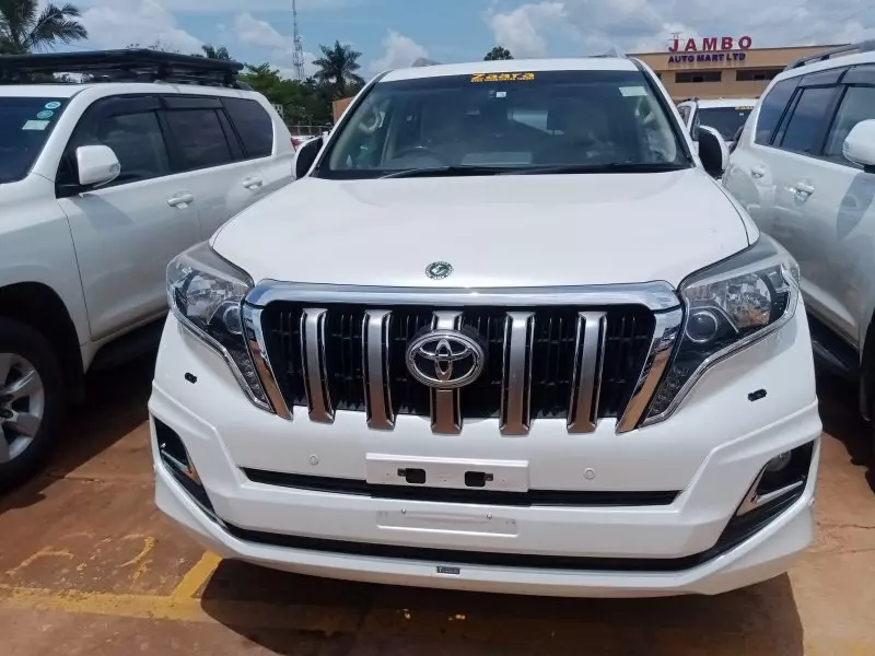 Toyota Landcruiser Prado   - 2017