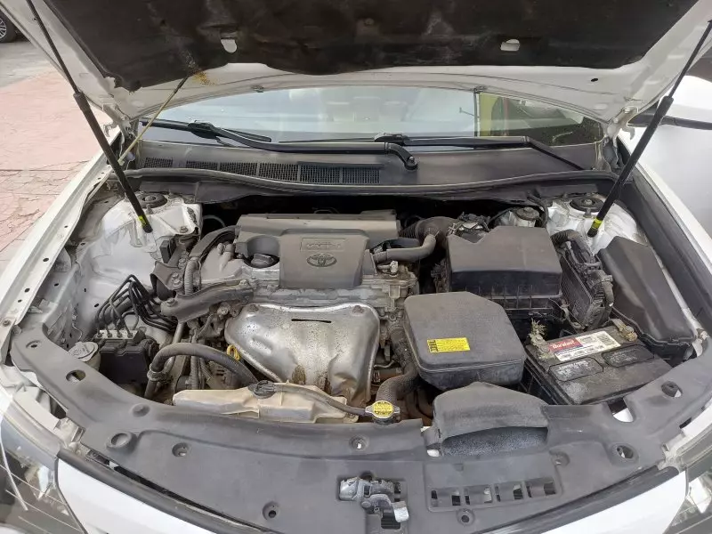 Toyota camry   - 2012