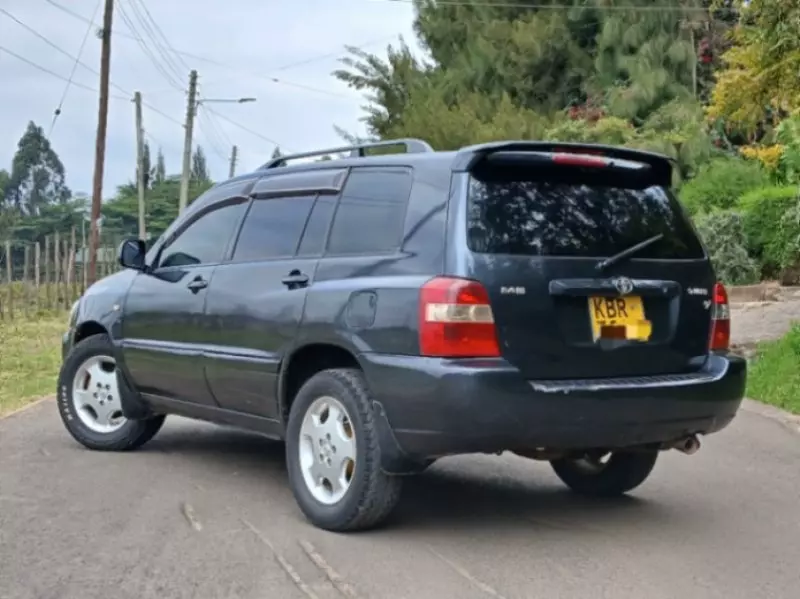 Toyota kluger   - 2004
